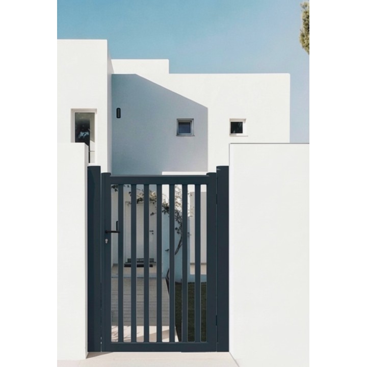 BLEU 700