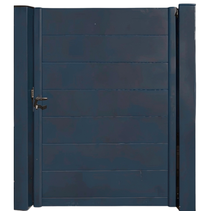 BLEU 700